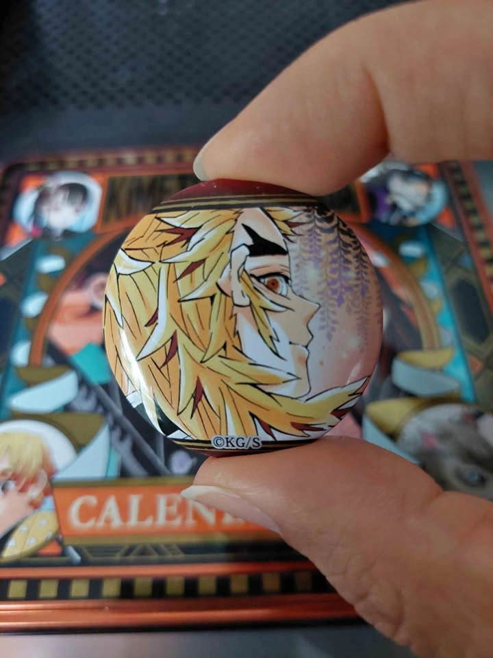 🏈 Demon Slayer - Manga Kyojuro Rengoku Pin Badge