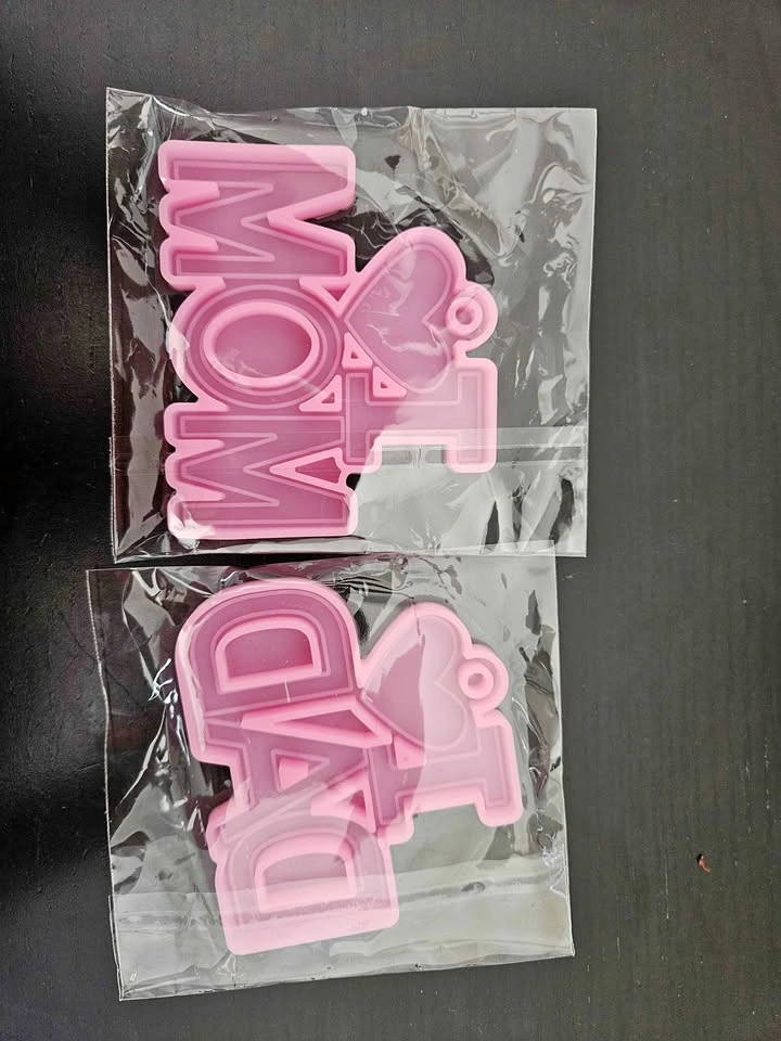 I Love Mom and I Love Dad Silicone Molds🏈
