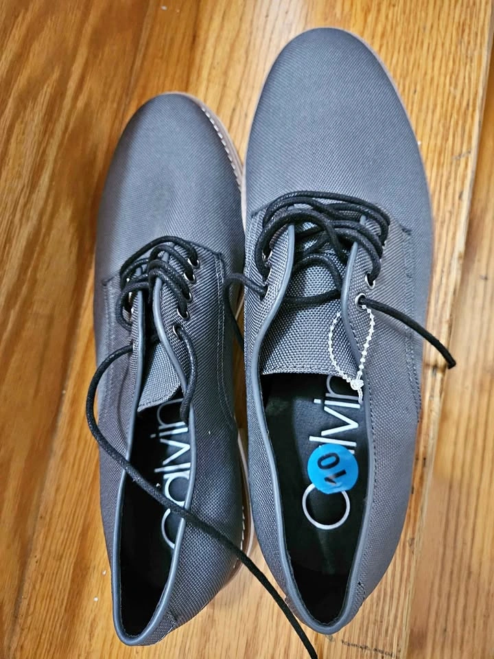 Calvin Klein Men's Grey Fabric Derby Shoes size 10🏈