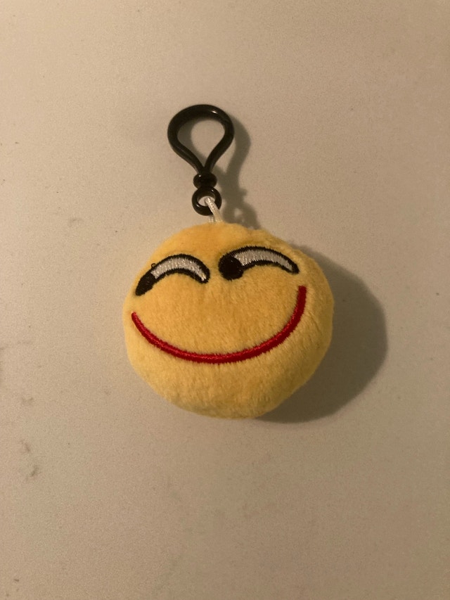 🏈 😏Emoji Plush Keychain