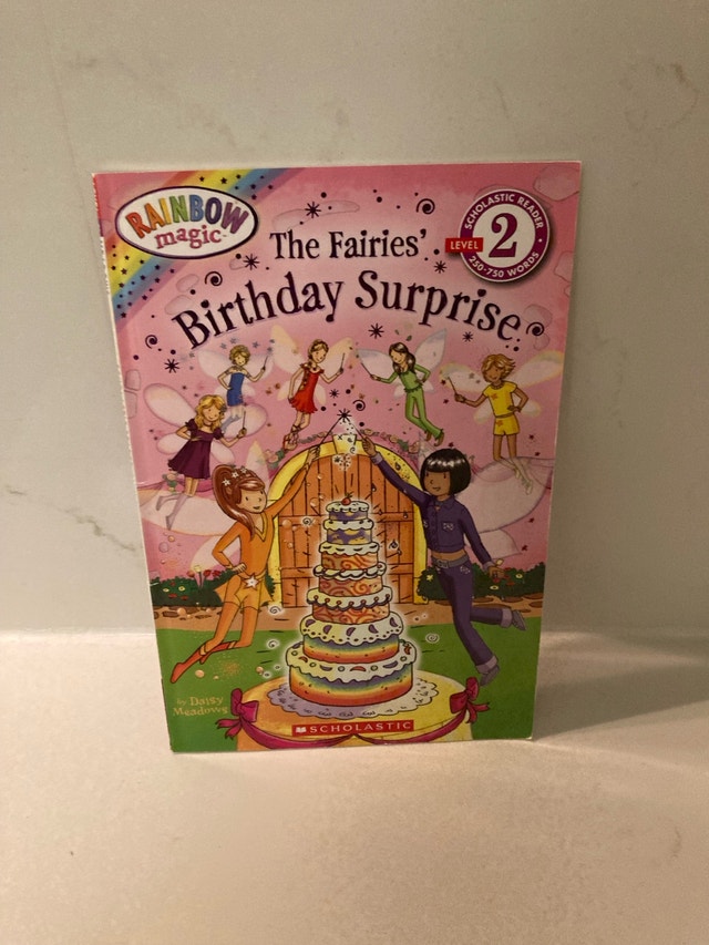 🏈 Rainbow Magic The Fairies' Birthday Surprise Book