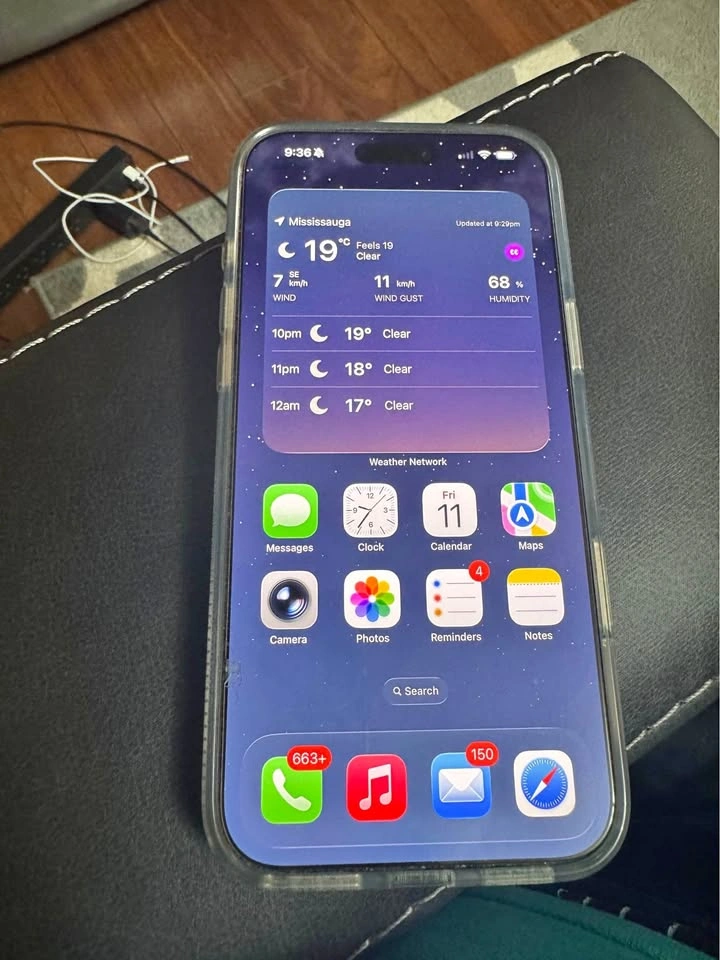 Like New IPhone 17 Pro Max 1TB - Blue