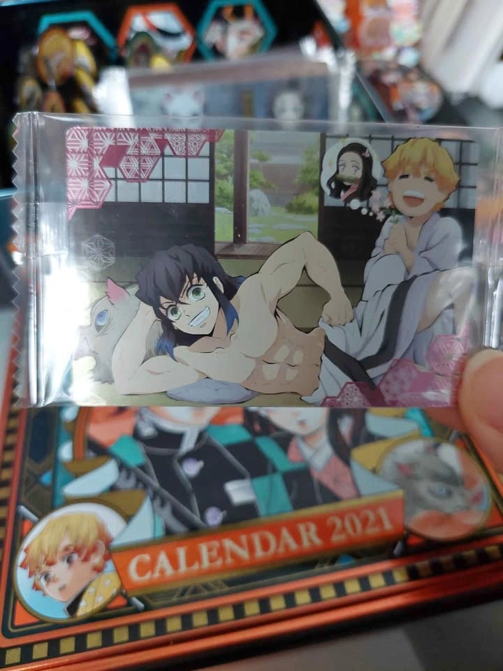 🏈 Demon Slayer: Kimetsu no Yaiba Wafer Card - Inosuke, Zenitsu