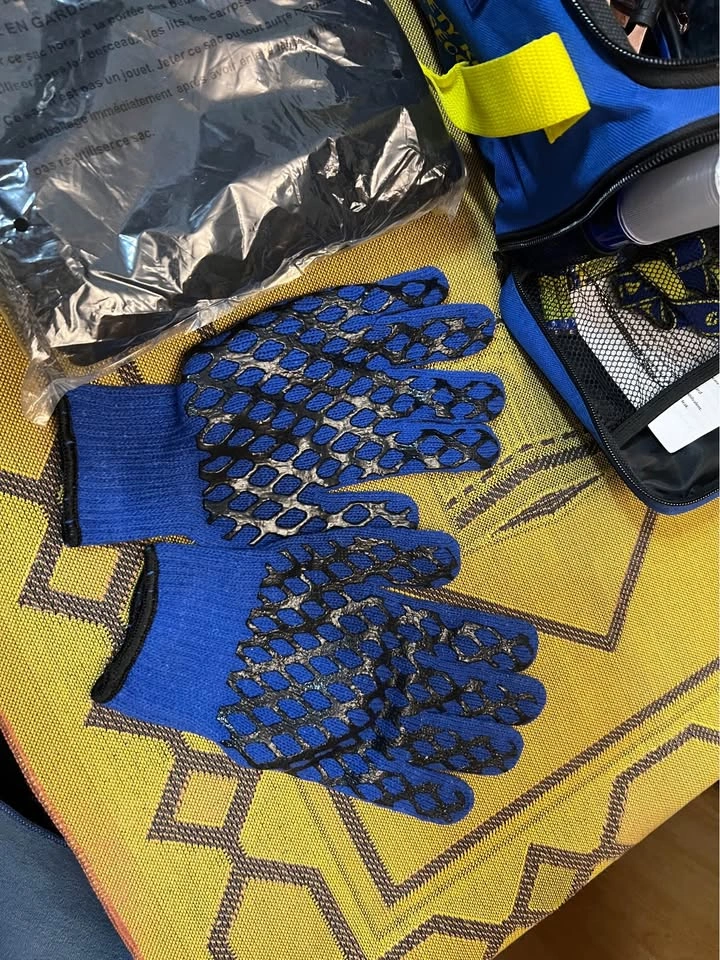 Goodyear Premium Car Emergency Roadside Safety Kit - photo 3