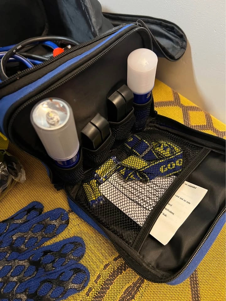 Goodyear Premium Car Emergency Roadside Safety Kit - photo 4