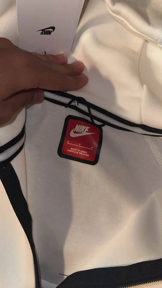 Nike reflective tech fleece - photo 4