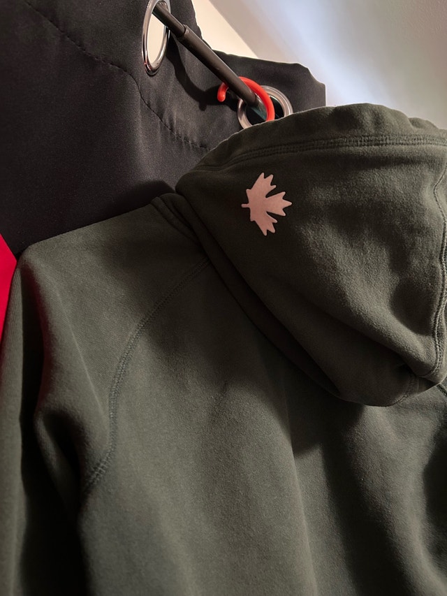 Youth XL Sweaters - photo 3