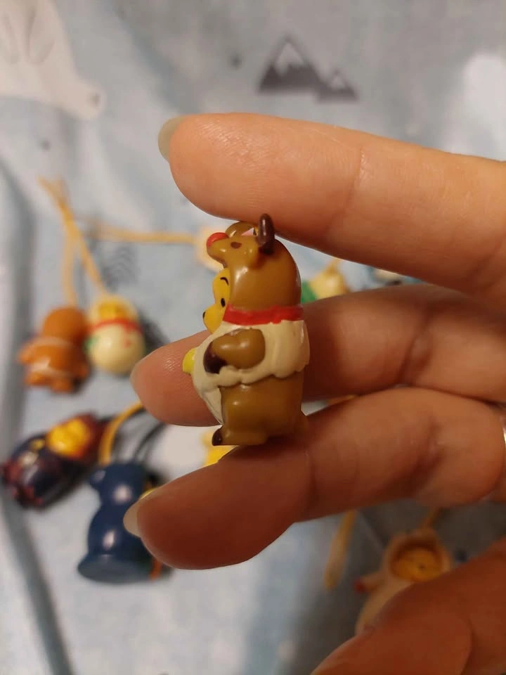 🏈 Vintage Japan Exclusive Peek-a-Pooh - Reindeer Charm! - photo 4