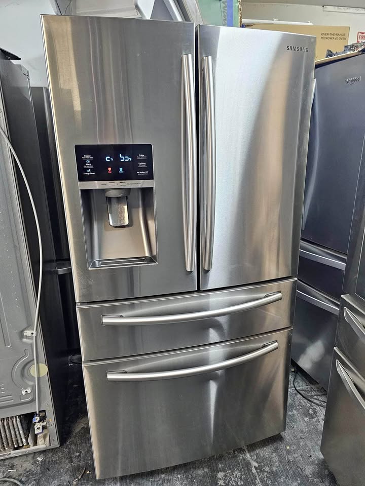 Samsung fridge 4 doors 36 wide