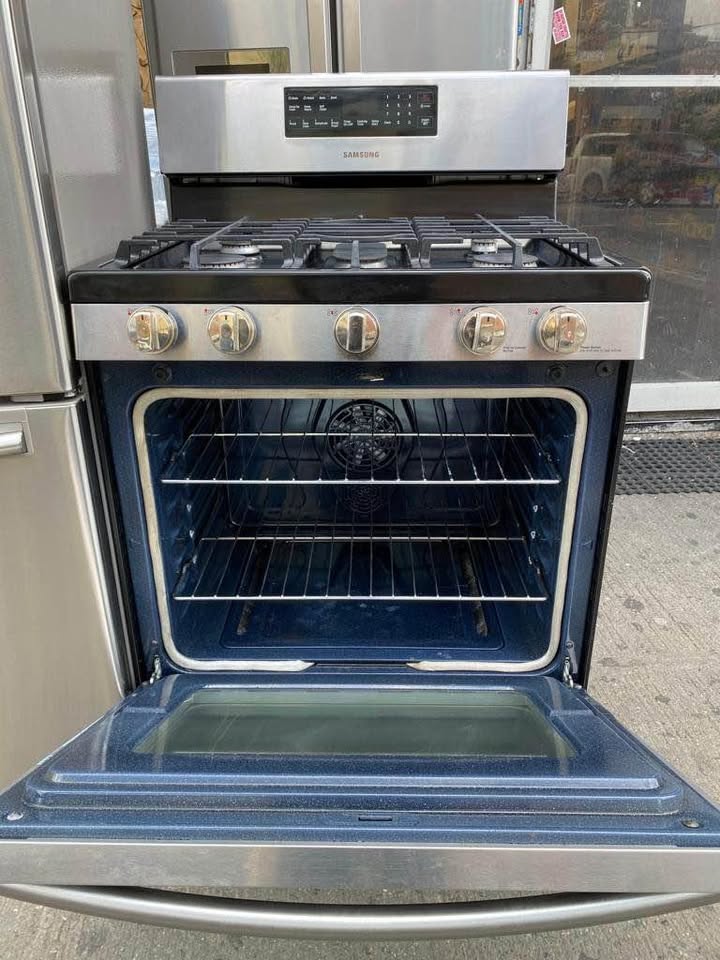 Samsung Fridge 32" & Stove 30" - photo 4