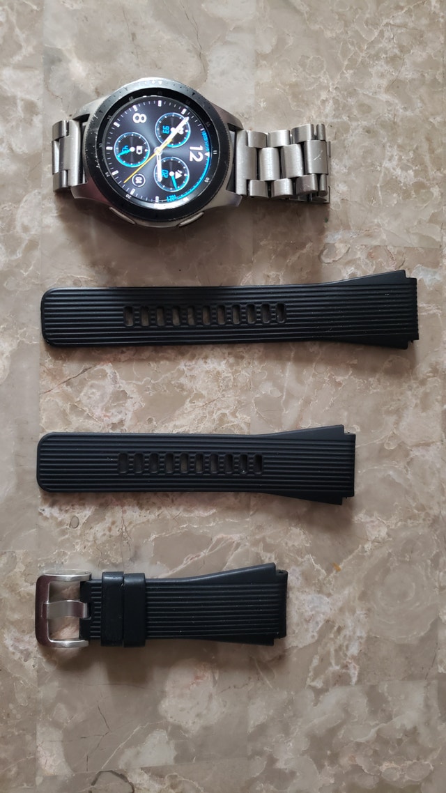 Samsung Galaxy Watch 46mm Smartwatch (Silver) - Great Condition - photo 4