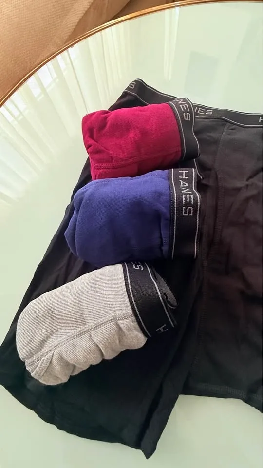 NEW - 4 pack - Hanes boxer brief. Comfort fit size 3 XL - photo 2