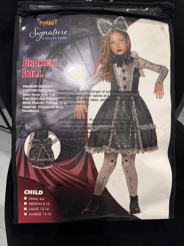 Broken Doll Halloween costume - photo 2