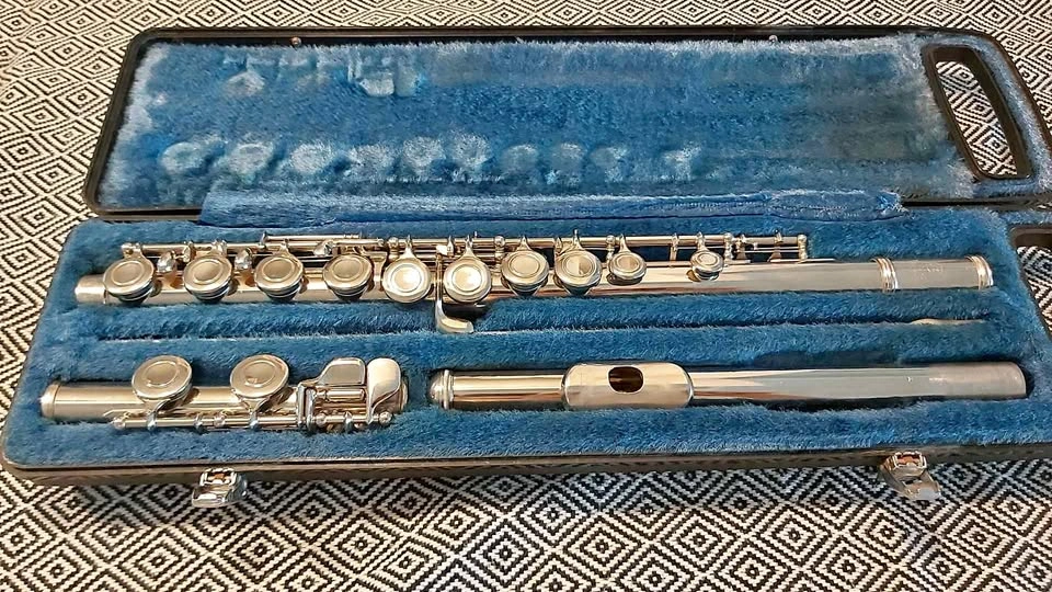 Yamaha YFL-21N Flute