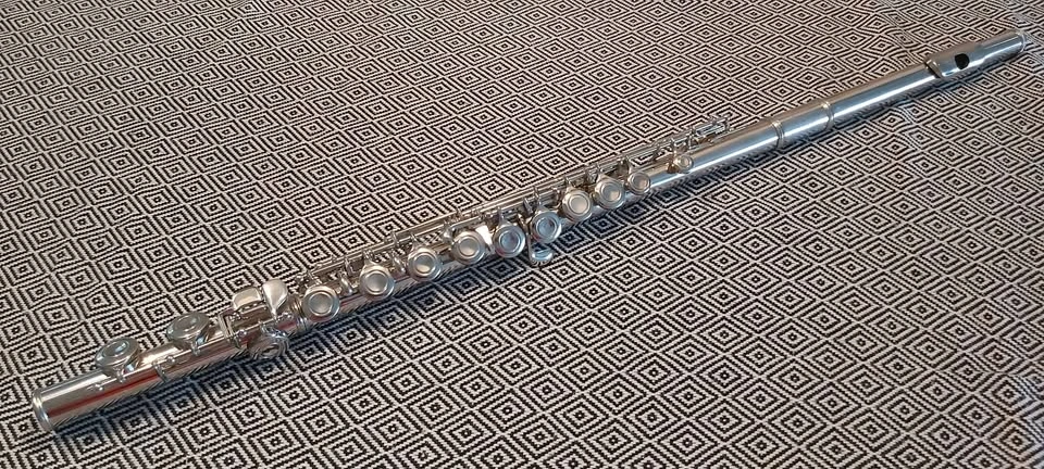 Yamaha YFL-21N Flute - photo 2