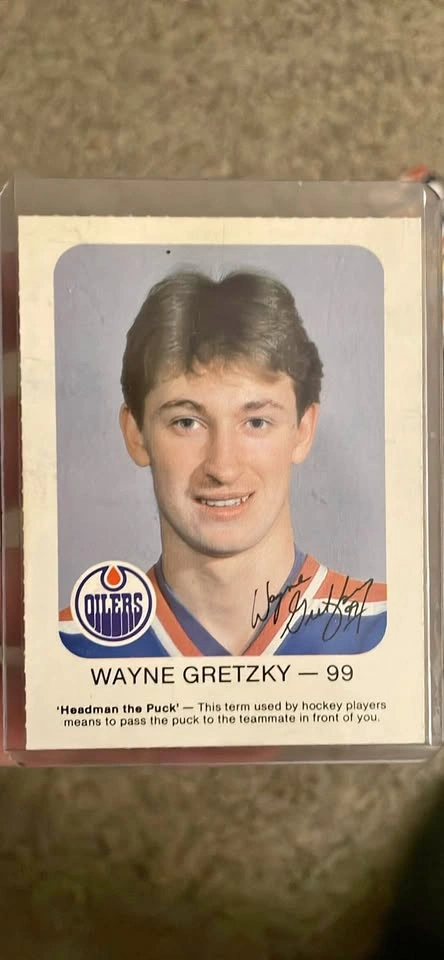 Wayne Gretzky Signed Vintage Oilers Card #99