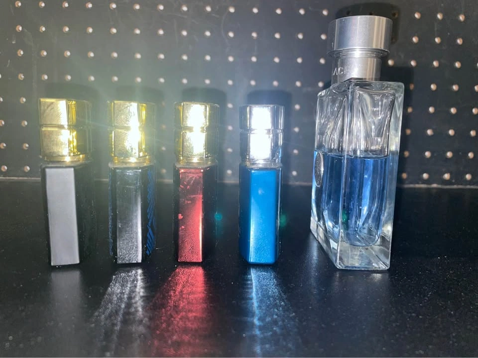 Fragrance Lot: English Laundry & Versace - 5 Bottles - photo 3