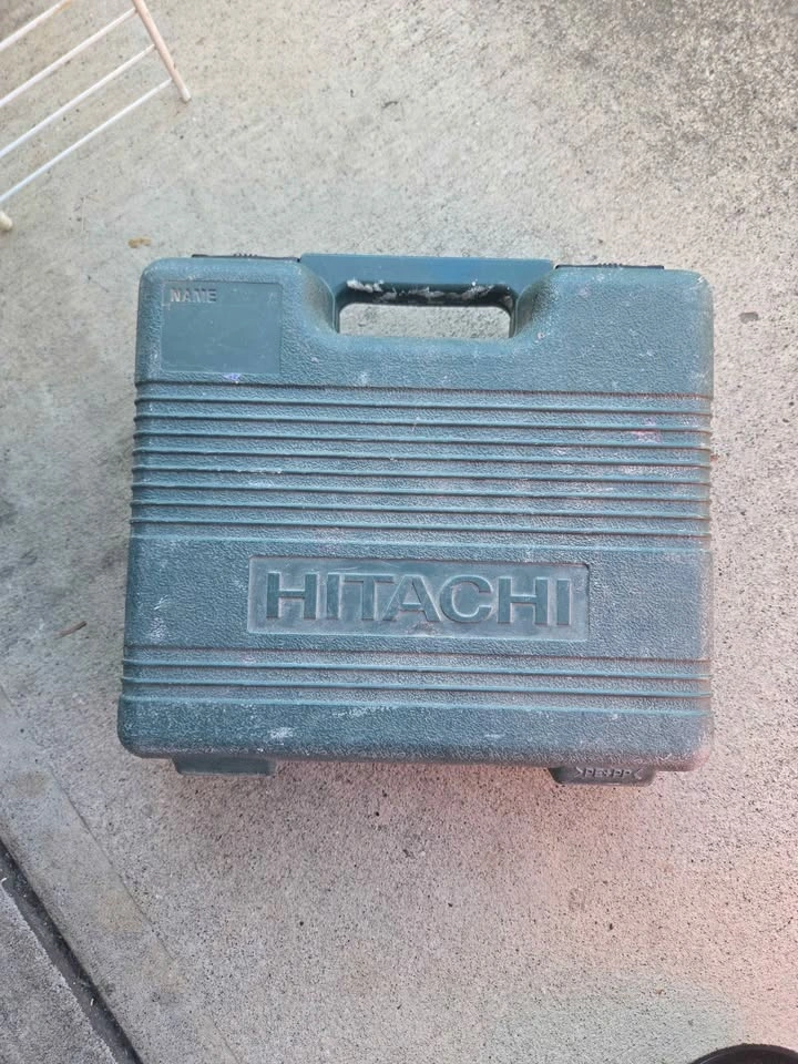 Hitachi NP35A 23-Gauge Micro Pin Nailer with Case - photo 2
