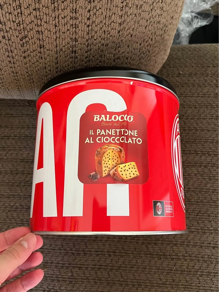 AC Milan 125th Anniversary Collectible Tin - photo 2