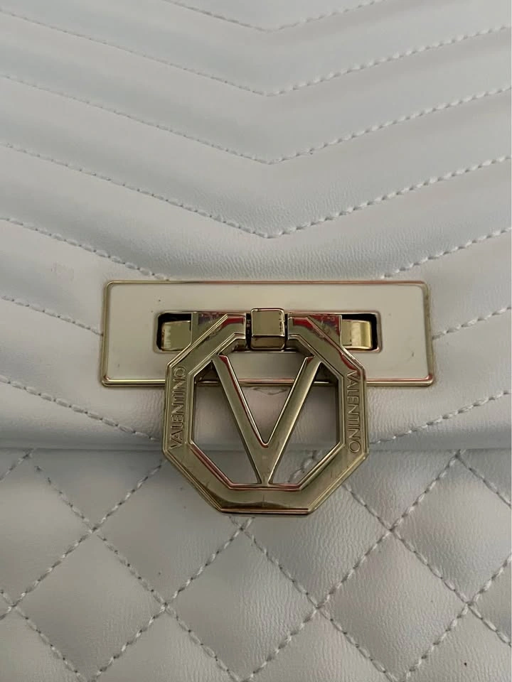 Valentino by Mario Valentino Margaritas White Quilted Bag - photo 3