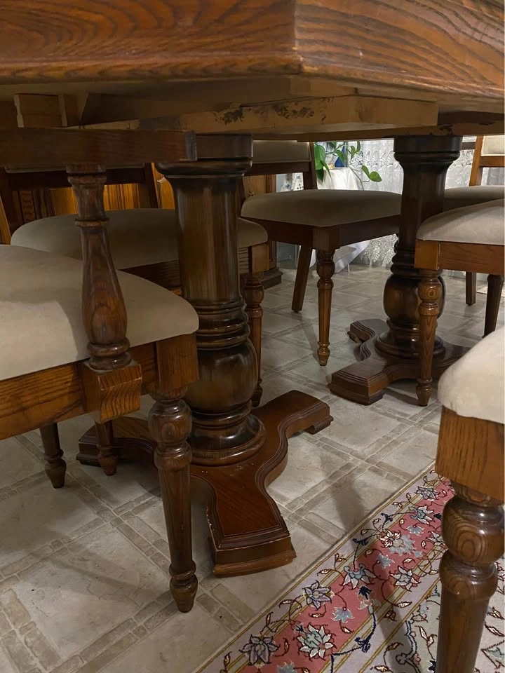 Elegant Oak Dining Room Set – Table, 6 Chairs & China Cabinet - photo 4