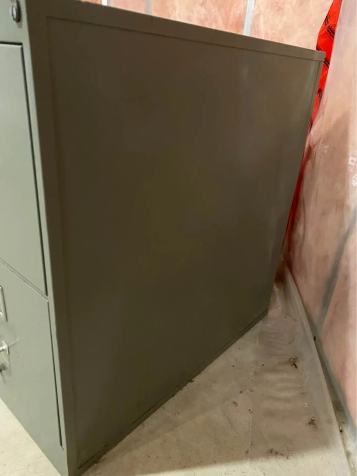 Heavy-Duty 2-Drawer Metal Filing Cabinet – $60 - photo 3