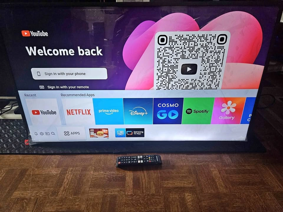 Samsung 40" 4K Smart TV UN40NU7100F