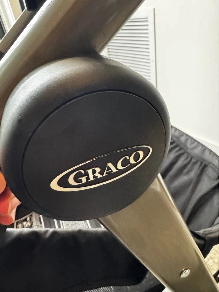 Graco Modes Nest2Grow Stroller Frame + Infant Car Seat & Base - photo 4