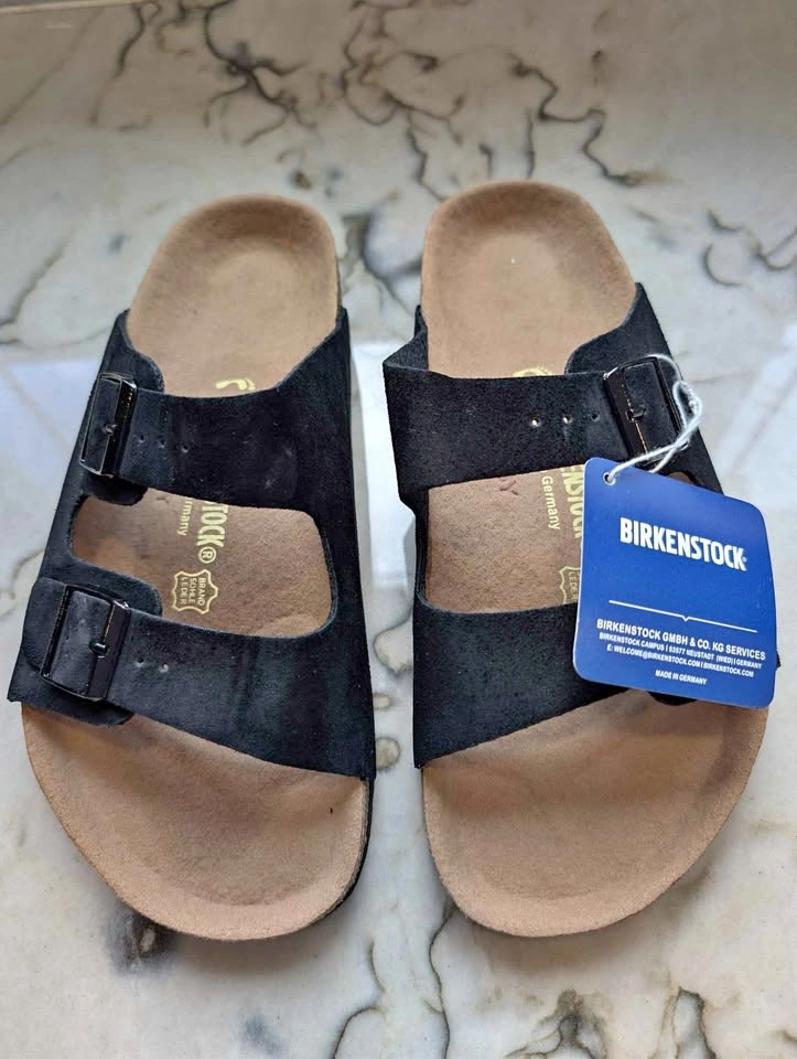 Birkenstock Arizona - Women's Size 6 & 7