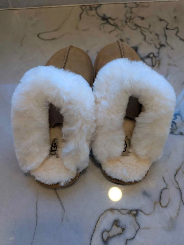 Ugg Women's Scuffette II Slipper - Size 7 - photo 2