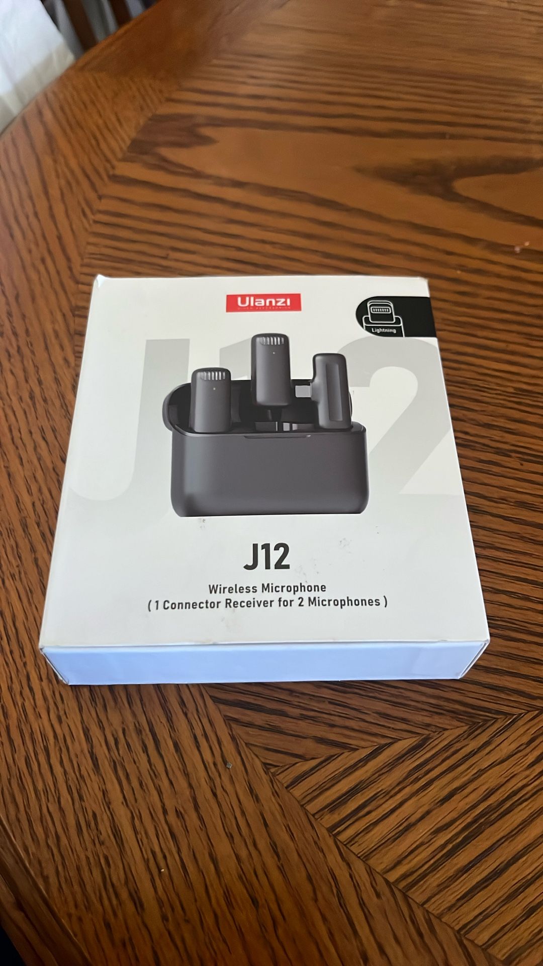 2 Wireless Microphones