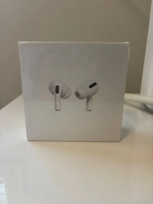 Air Pod Pros thumbnail