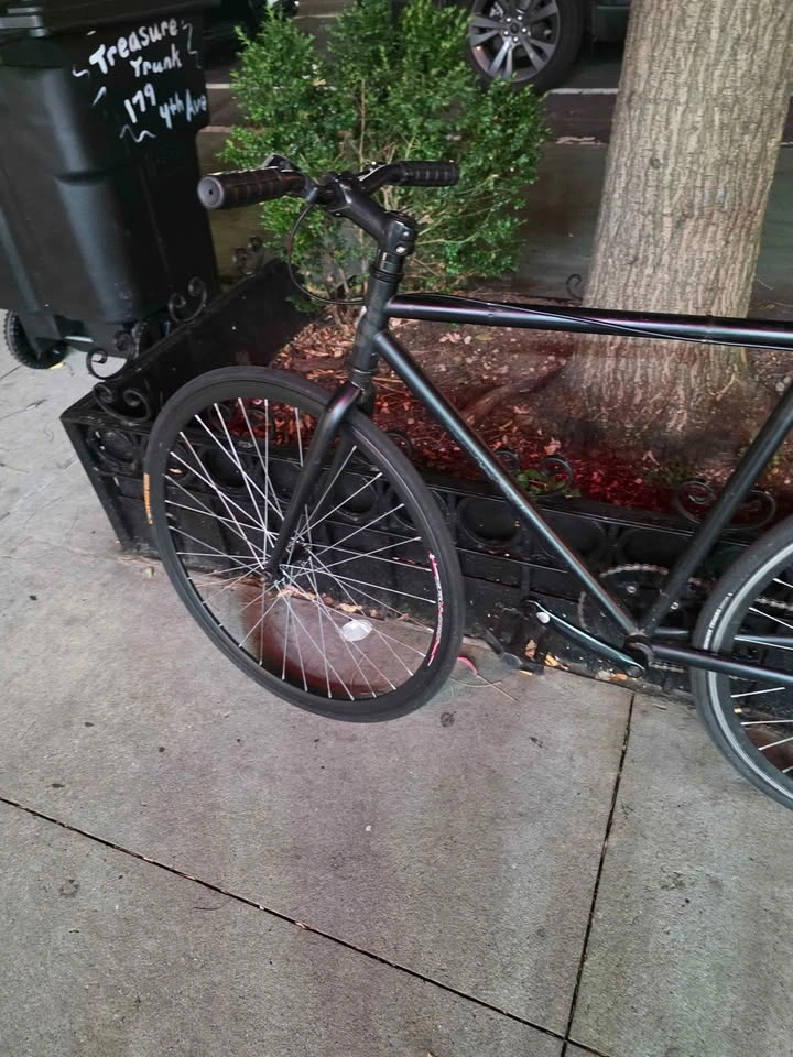 Black Single Speed Bike – 700C Wheels – Great City/Commuter Bike - photo 2