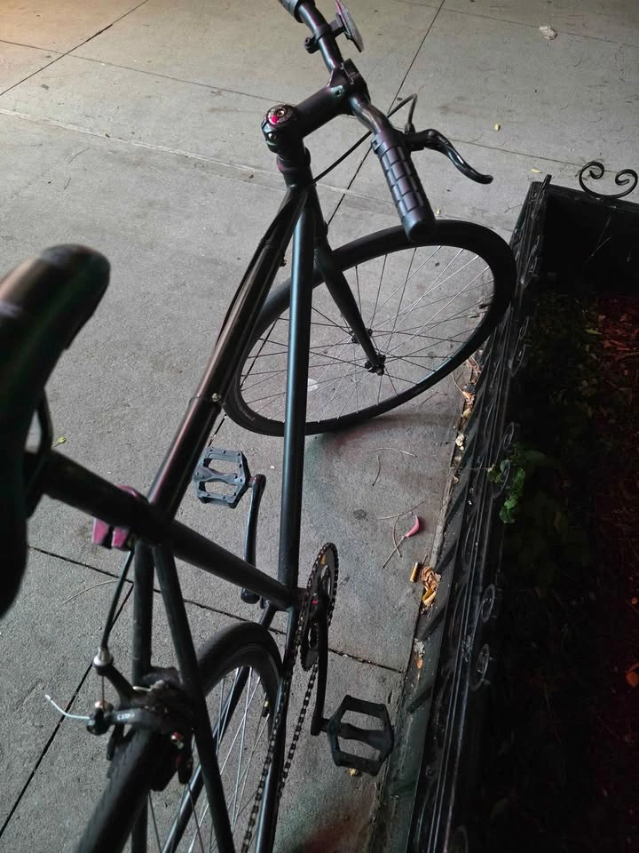 Black Single Speed Bike – 700C Wheels – Great City/Commuter Bike - photo 4