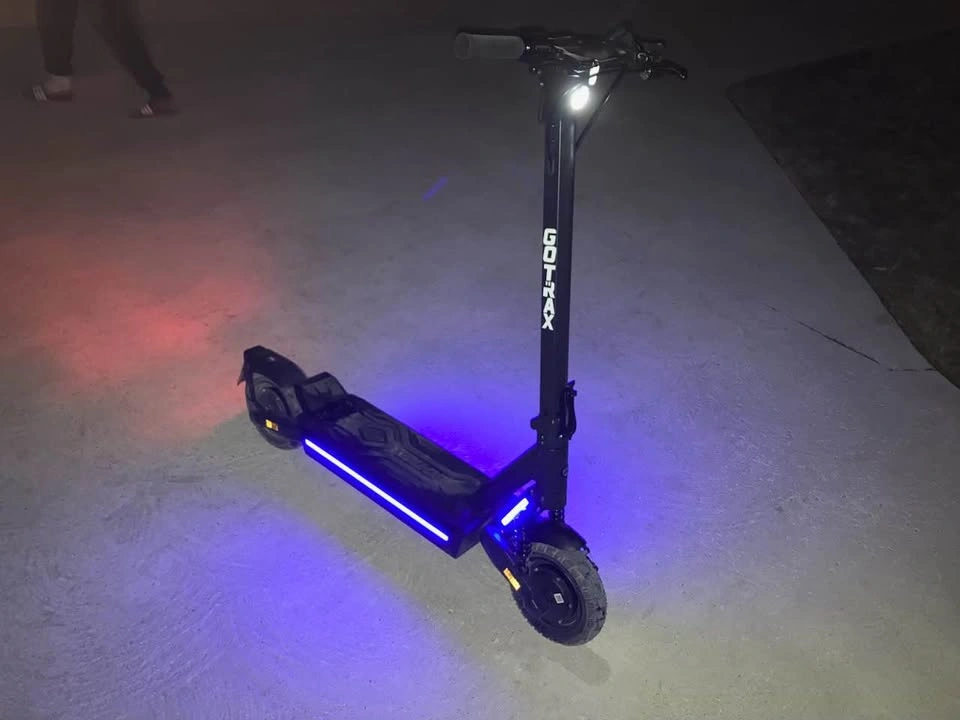Gotrax GX0 E-Scooter - Like Brand New! - photo 2