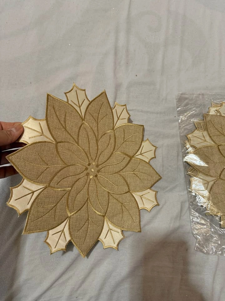 Set of 6 Christmas Placemats - Round Holiday Table Decor - photo 5