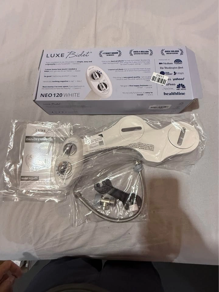 LUXE Bidet NEO 120 - Non-Electric Bidet Attachment - photo 4