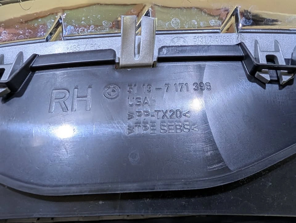 OEM BMW E70 Titanium Color & Chrome Kidney Grills - photo 5