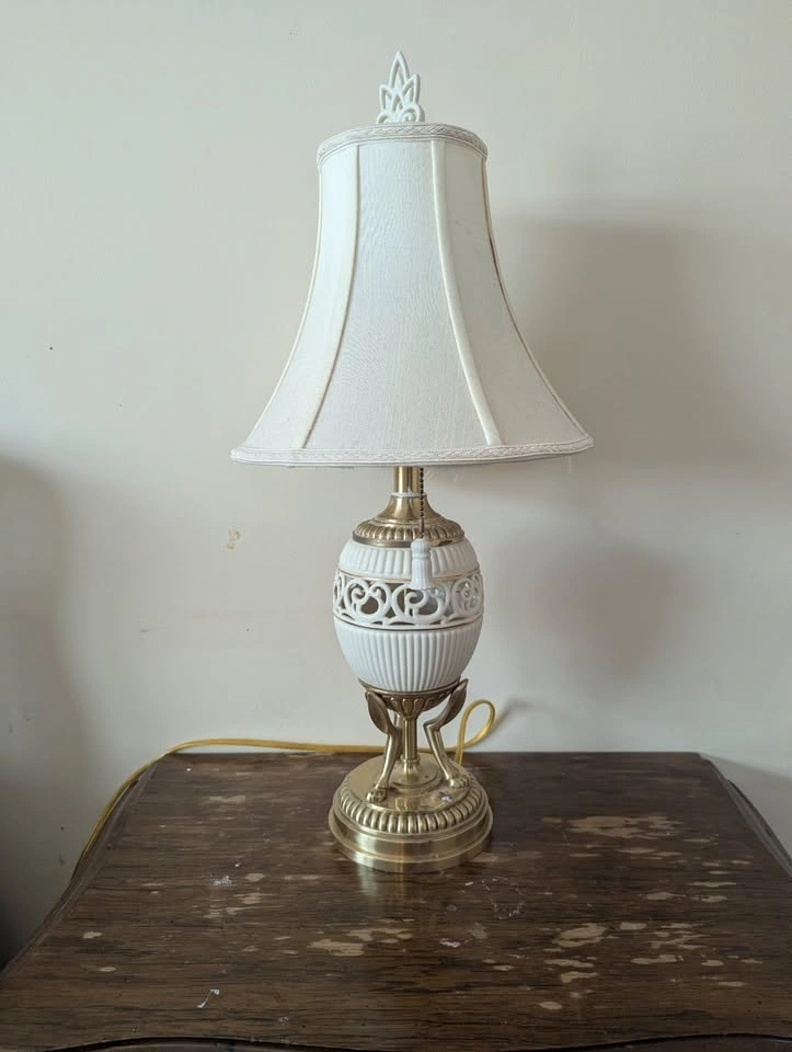Tracery Collection By Lenox Chandelier Table & Lamp Set - photo 3