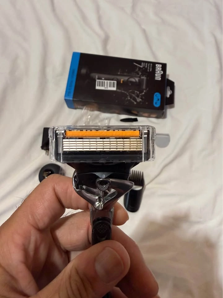 Braun All-in-One Series 9 Trimmer with Gillette Labs Razor - photo 4