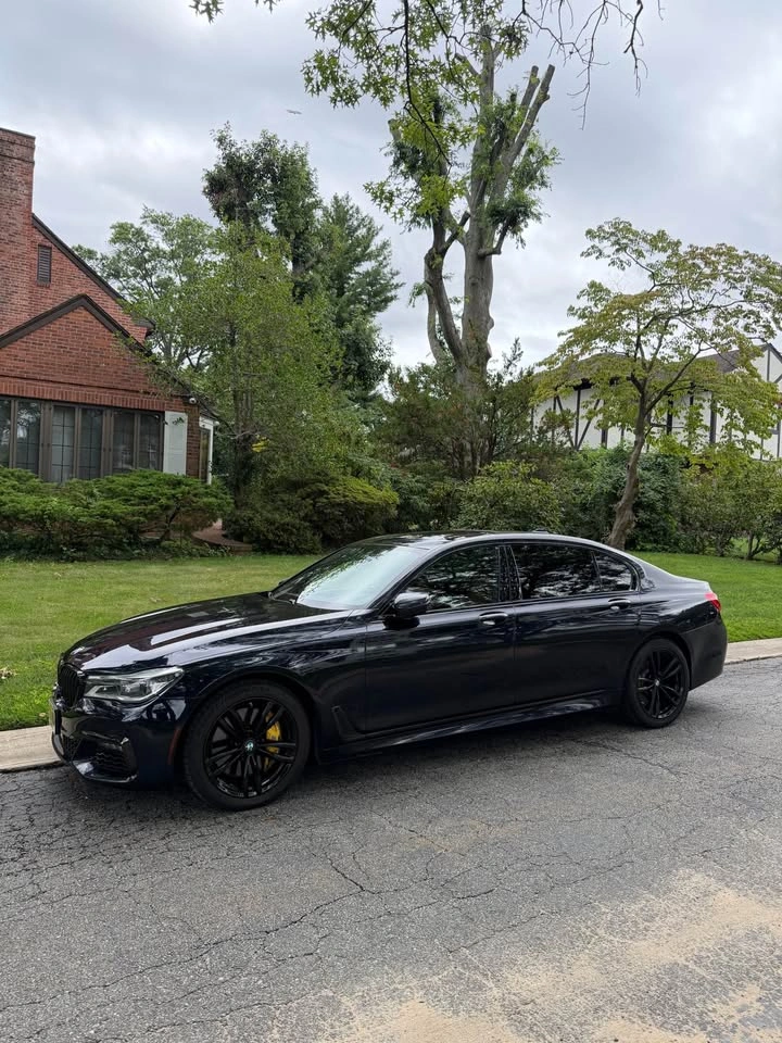 2018 BMW 7 Series · 750i xDrive Sedan 4D - photo 3