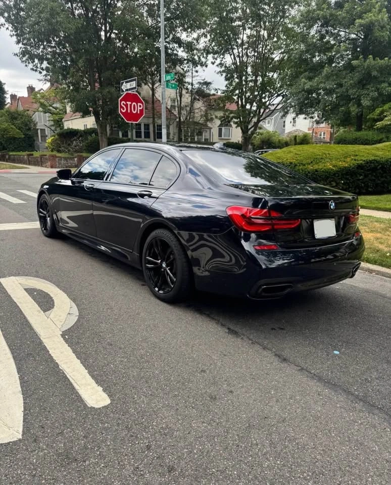 2018 BMW 7 Series · 750i xDrive Sedan 4D - photo 4