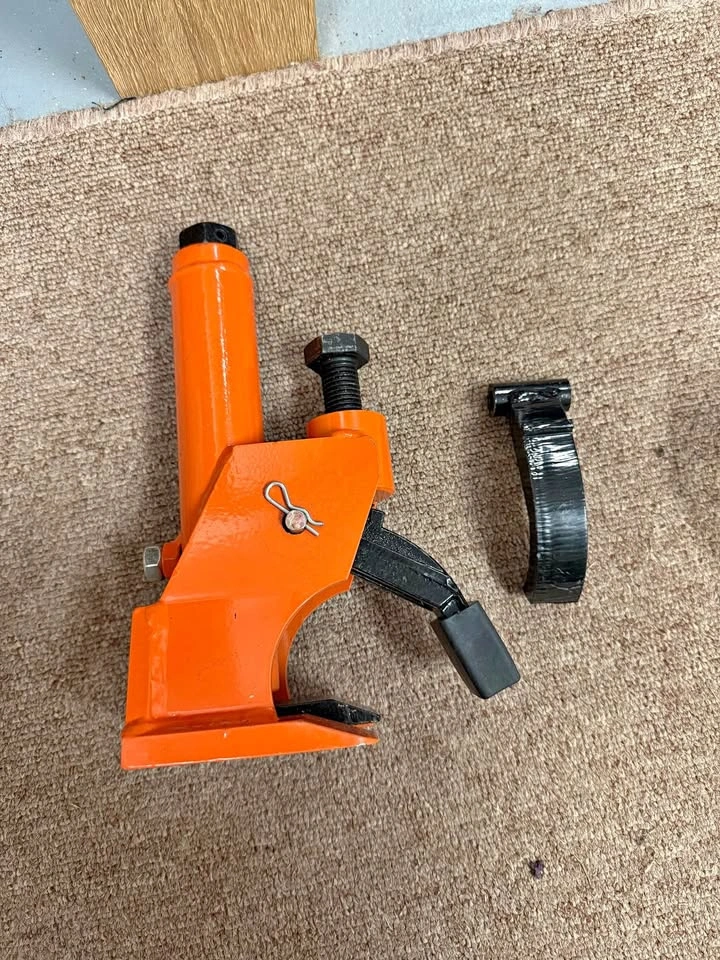 Tire Changer Bead Breaker