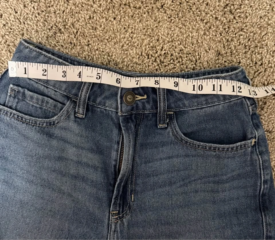 Hollister Ultra High-Rise Baggy Jeans - photo 3