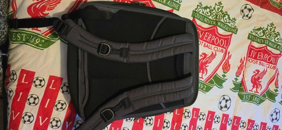 Authentic TUMI Backpack – Grey/Black – Excellent Condition - photo 2