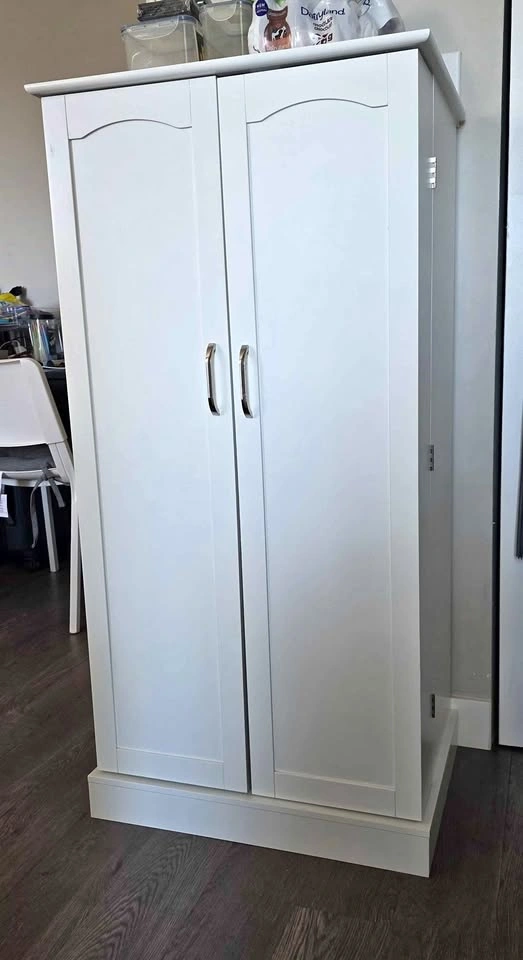 Wayfair Kitchen Pantry Cabinet – White – Like New