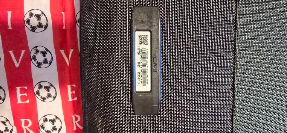 TUMI 4-Wheel Carry-On Suitcase – Olive Green – Like New - photo 4