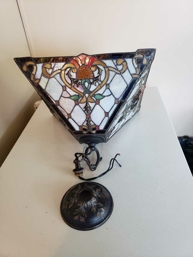 Tiffany Style Stained Glass Ceiling Light
