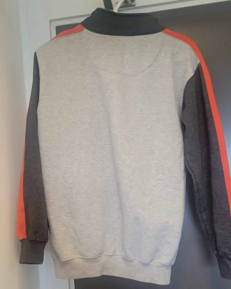 Genuine Jack & Jones 1/4 Zip Shirt Hoodie – Size L image indicator(3)