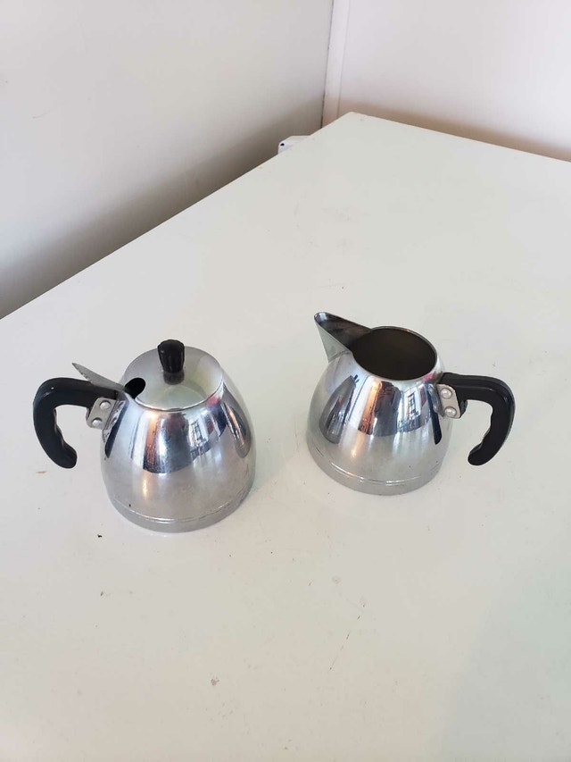 Brevard Cream and Sugar Set